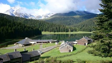 Gîte pour 6 personnes, avec terrasse et vue sur le lac, animaux acceptés dans Payolle