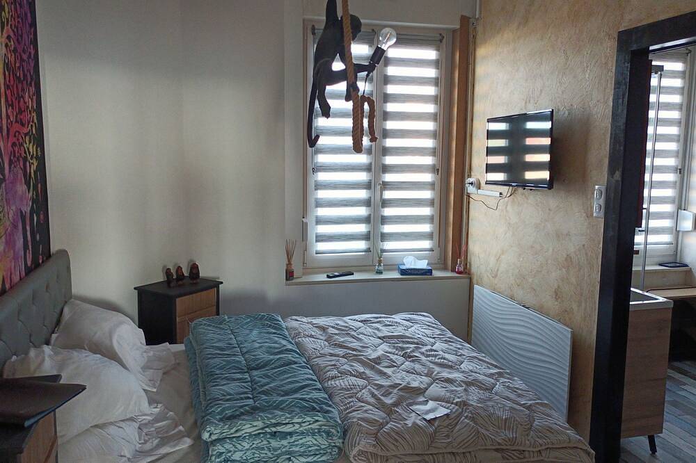 Entire apartment, Apartment on the sea wall with exceptional sea views, right on the water! in Bray-Dunes, Flanders Dune Coast