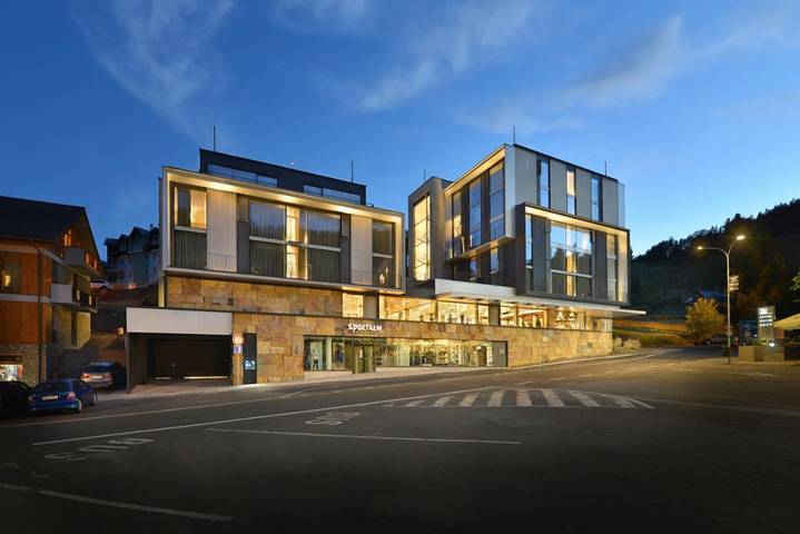 Hotel dla 2 osób, z sauna i taras oraz jacuzzi w Pec pod Sněžkou