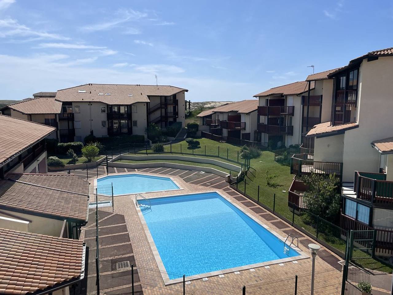 Appartement entier, Appartement T1 à 50m du lac avec piscine, salle de jeux et parking, idéal famille/amis in Vieux-Boucau-les-Bains, Côte d’Argent