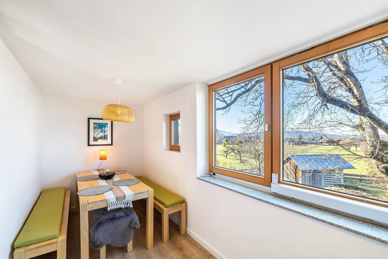 Ganze Wohnung, Apartment mit Bergblick, Balkon und Wlan – Traumhafte neue Wohnung am Bach in Benediktbeuern, Bayerische Alpen