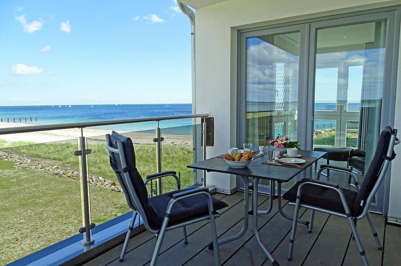 Ganze Wohnung, Brandung - Penthouse, 1. Reihe am Wasser & Strand, Balkon, Sauna, Kamin, Vollbad in Olpenitz, Kappeln