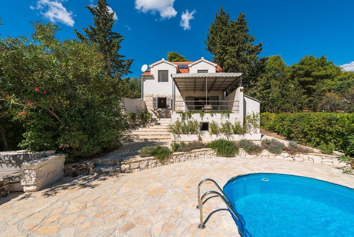 Luxury Beachfront Villa Bol Oasis with private heated pool at the beach on promenade Zlatni Rat - Bol - Brac in Bol, Brac