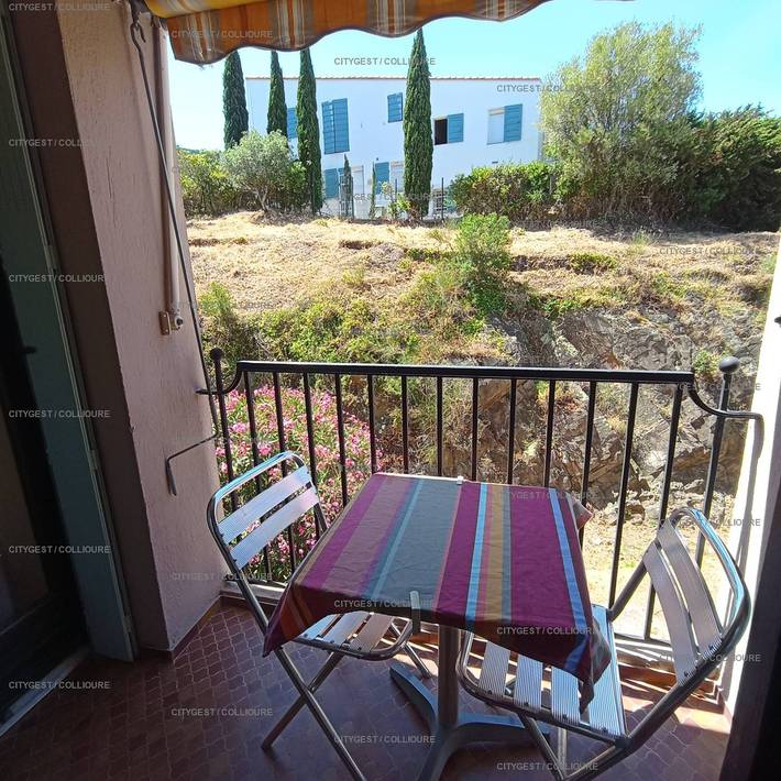 Location de vacances pour 4 personnes, avec piscine et terrasse à Collioure
