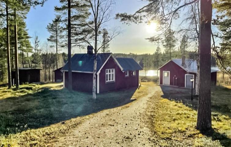 Location de vacances pour 5 personnes, avec jardin à Jokkmokk