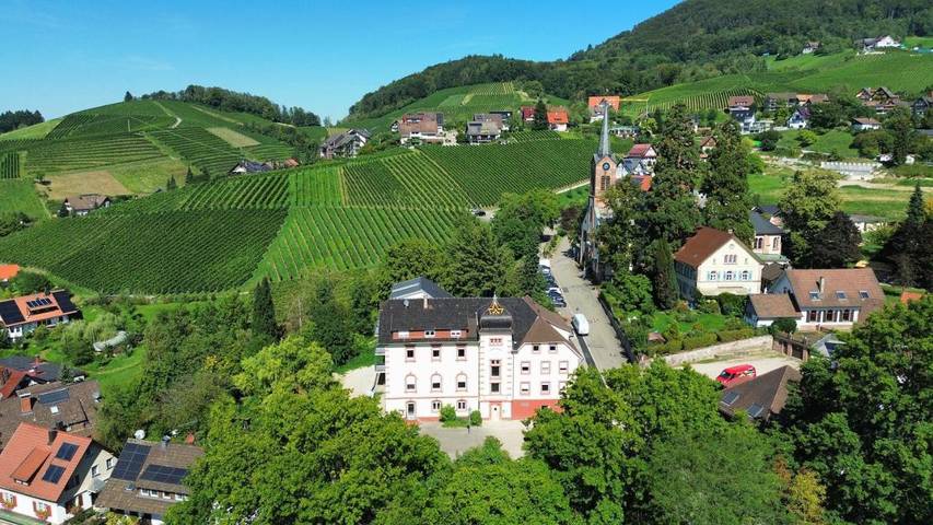 Ferienwohnung für 4 Personen, mit Balkon und Terrasse sowie Ausblick
