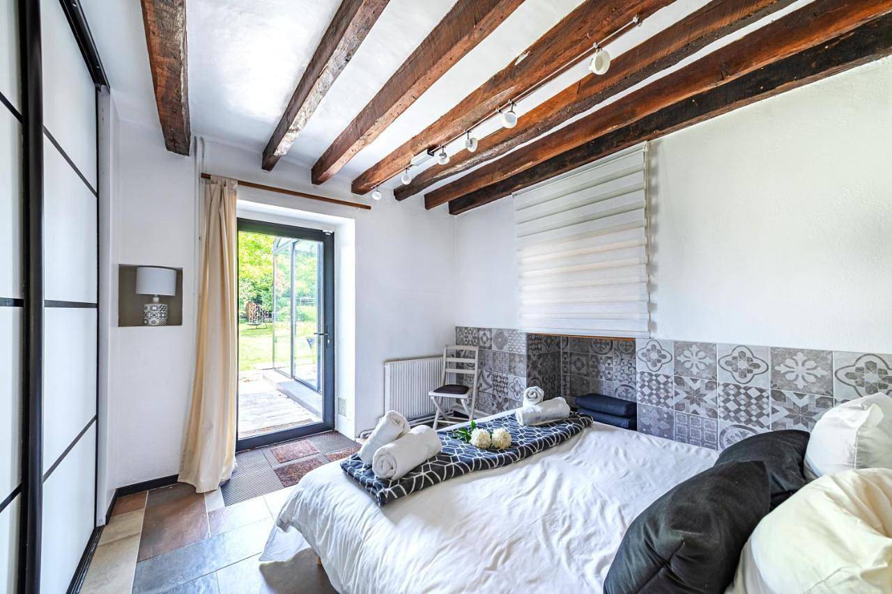 Five-Bedroom House in Marcoussis, Essonne
