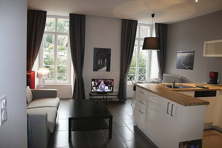 Gîte pour 2 personnes, avec terrasse, animaux acceptés à Salins-les-Bains - 4