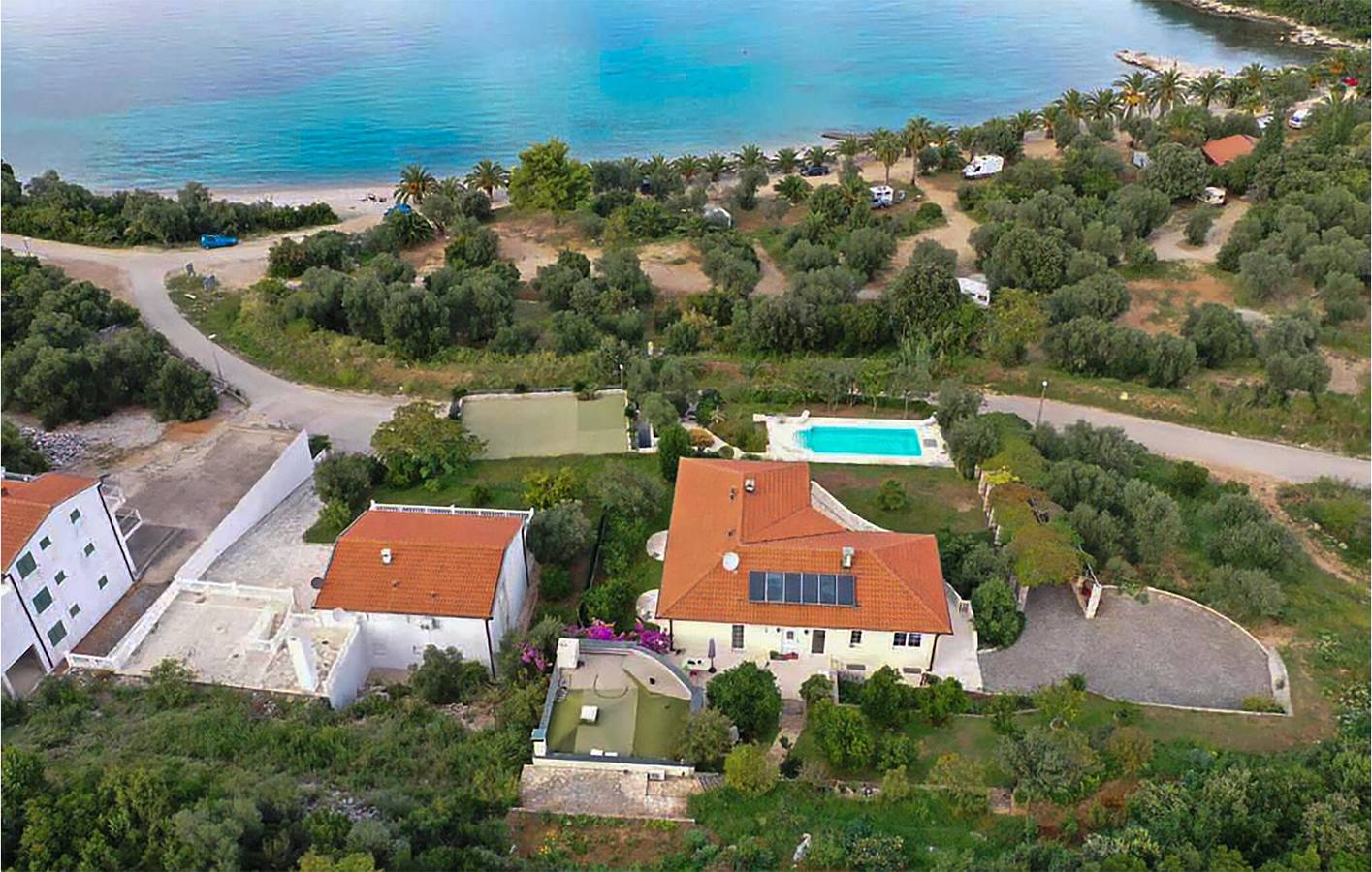 Ganze Ferienwohnung, Apartment am Meer mit Pool, Terrasse und WLAN – nur wenige Schritte vom Strand Luka entfernt in Trpanj, Dubrovnik-Neretva