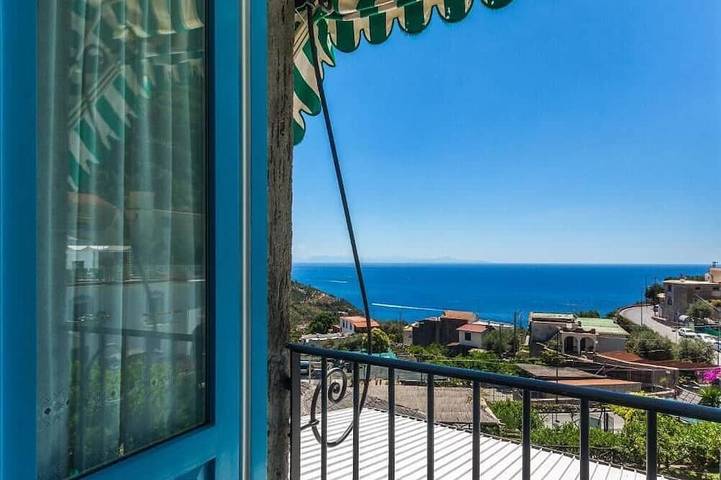 Ferieleilighet for 2 personer, med badebasseng og balkong - 1