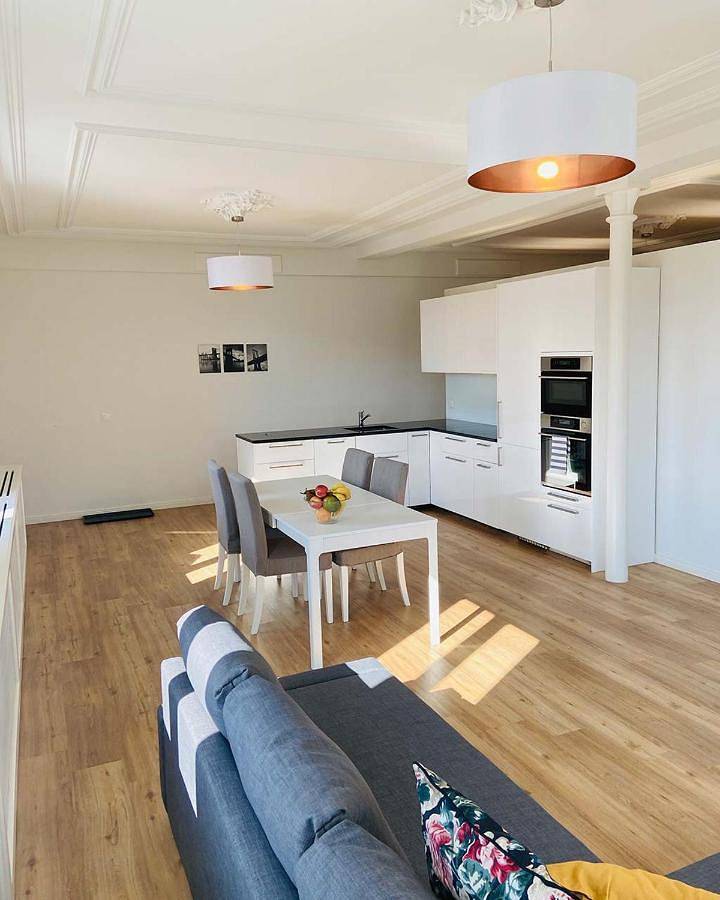 Ganze Wohnung, Ferienwohnung für 2 Personen mit Terrasse in Oberbalmberg, Günsberg
