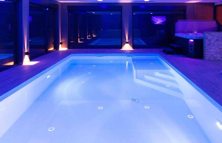 Villa pour 2 personnes, avec jardin et jacuzzi ainsi que sauna et piscine en France - 4