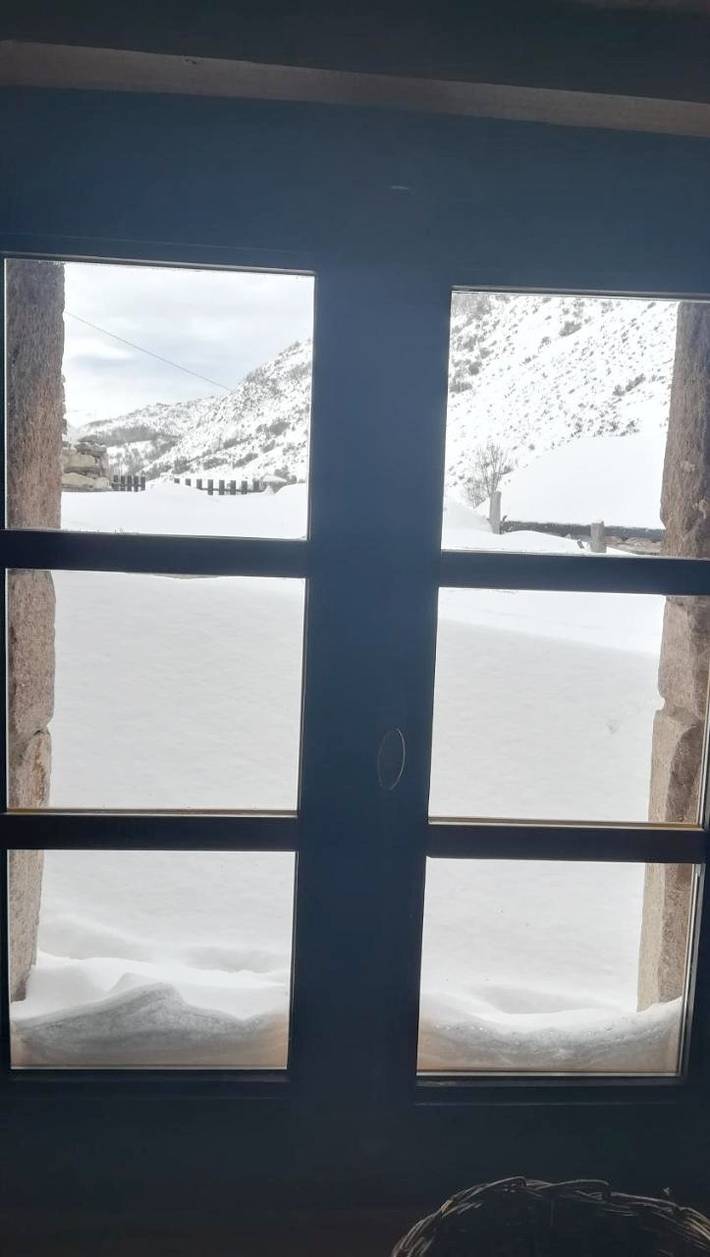 Casa rural para 5 personas, con vistas además de vistas al lago y jardín, Se admiten mascotas en Babia (León) - 2