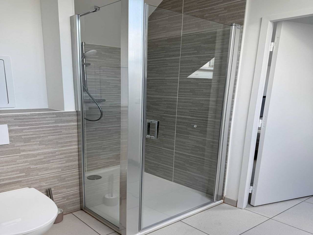 Appartement entier, Appt de Charme - 3Bdr/8P - Proche Paris & La Défense in Suresnes, Hauts-de-Seine