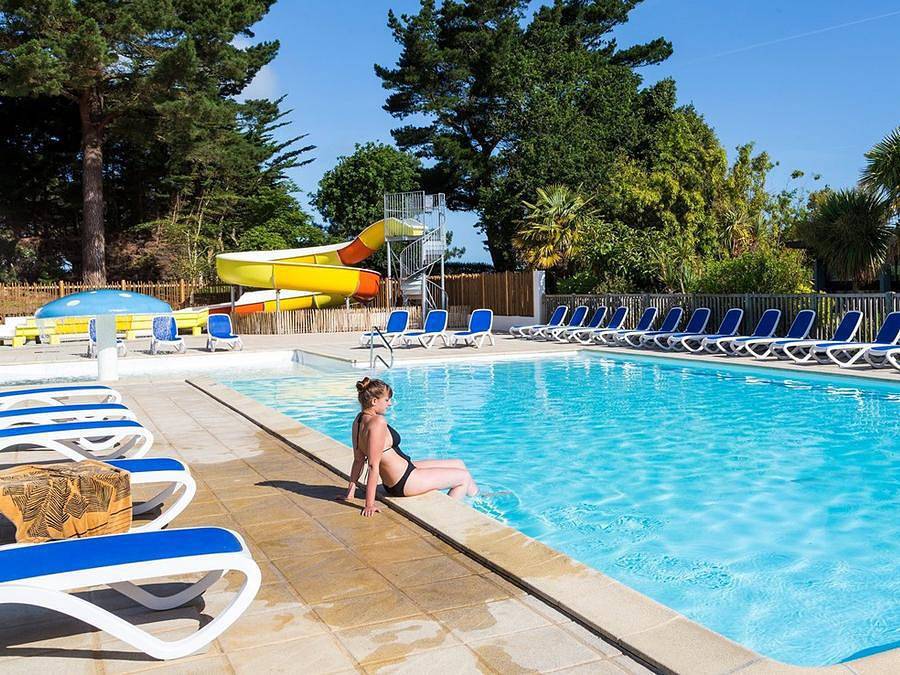Flower Camping le Port de la Chaîne - Mobilheim 2 personen - Standard 20m² (1 Zimmer) + integrierte Terrasse in Pleubian, Rosa Granitküste