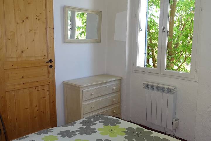 Location de vacances pour 6 personnes, avec terrasse et jardin à Fontaine-de-Vaucluse - 3