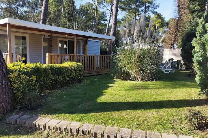 Camping pour 6 personnes à Camiers