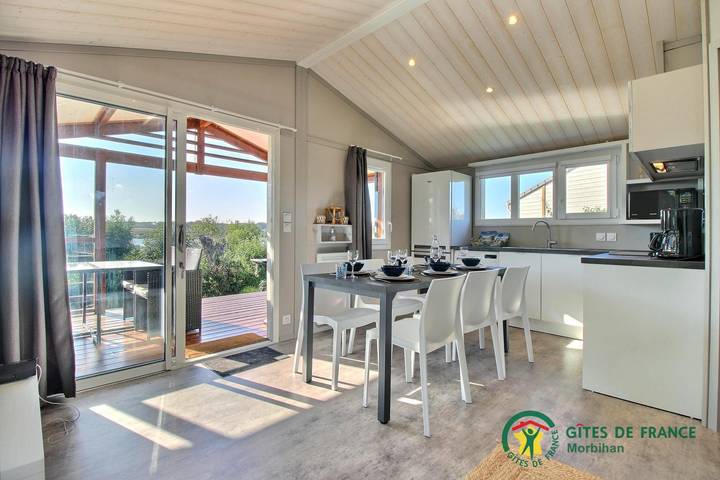 Gîte pour 6 personnes, avec jardin et terrasse à Arzal