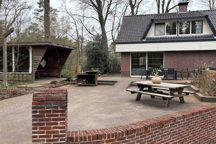 Ferienhaus für 16 Personen, mit Garten und Sauna sowie Whirlpool