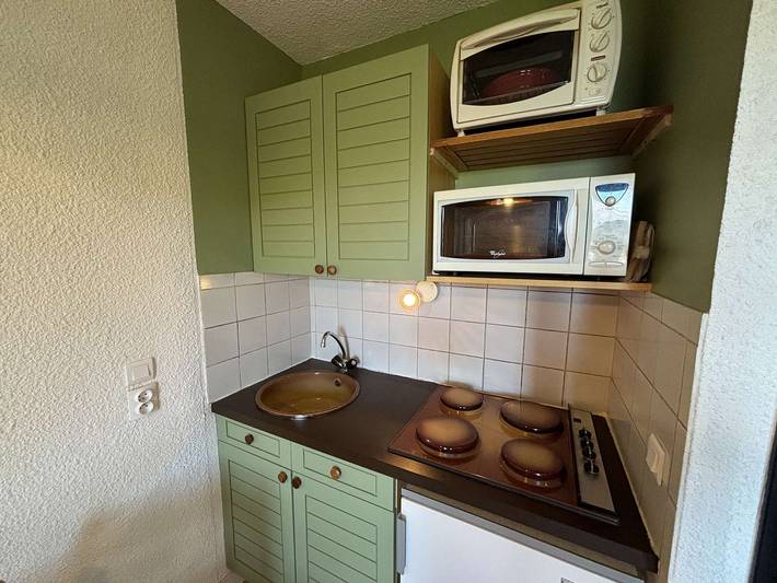 Ganze Wohnung, Helle 2-Zimmer-Wohnung 400m von Pisten, inkl. Parkplatz in Auris, Nationalpark Écrins