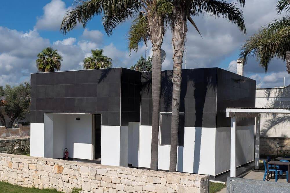 Boomerang Villas 3 – Villa indipendente nel Boomerang Village Resort, con piscina privata, a 2 min dal mare del Salento in Specchiarica, Manduria