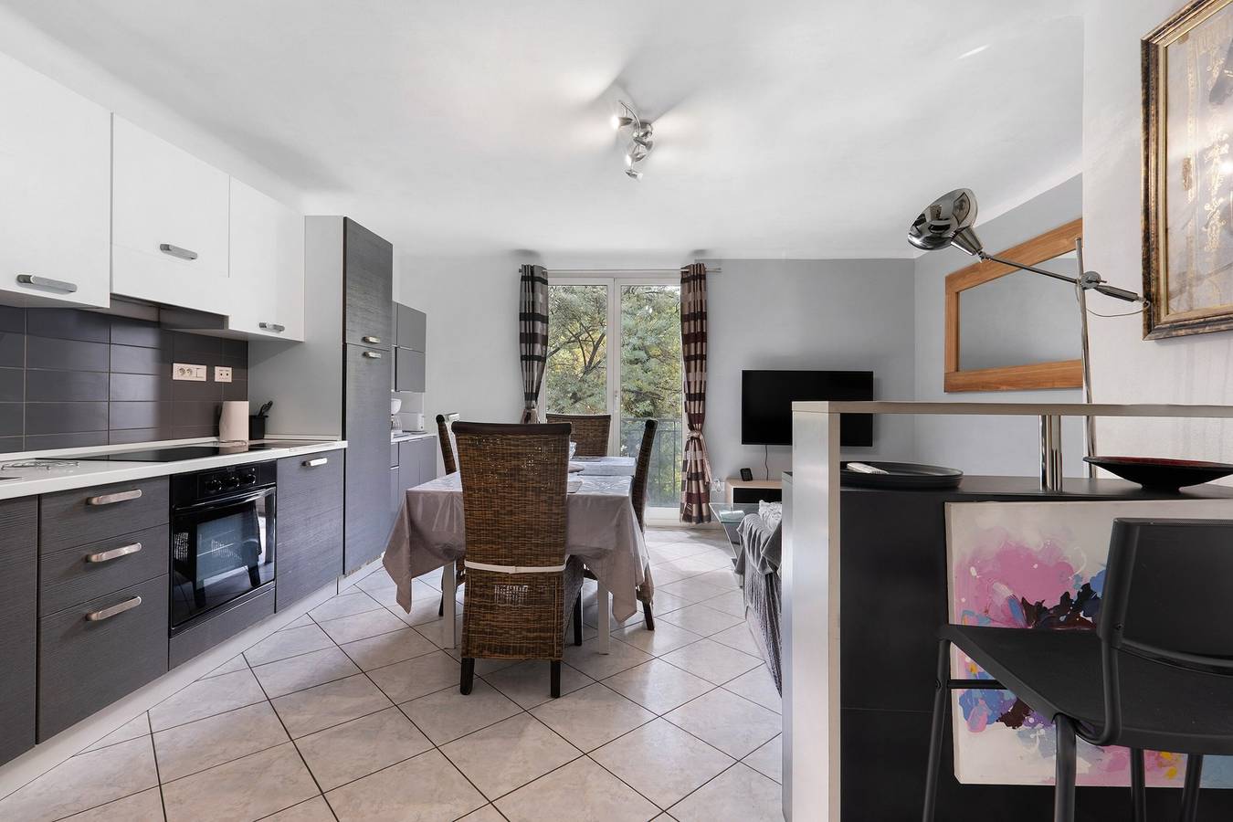 Geheel appartement, Appartement '2 P Terrasse' met privéterras, wifi en airconditioning in Saint-Paul-de-Vence, Middellandse Zeekust (Frankrijk)