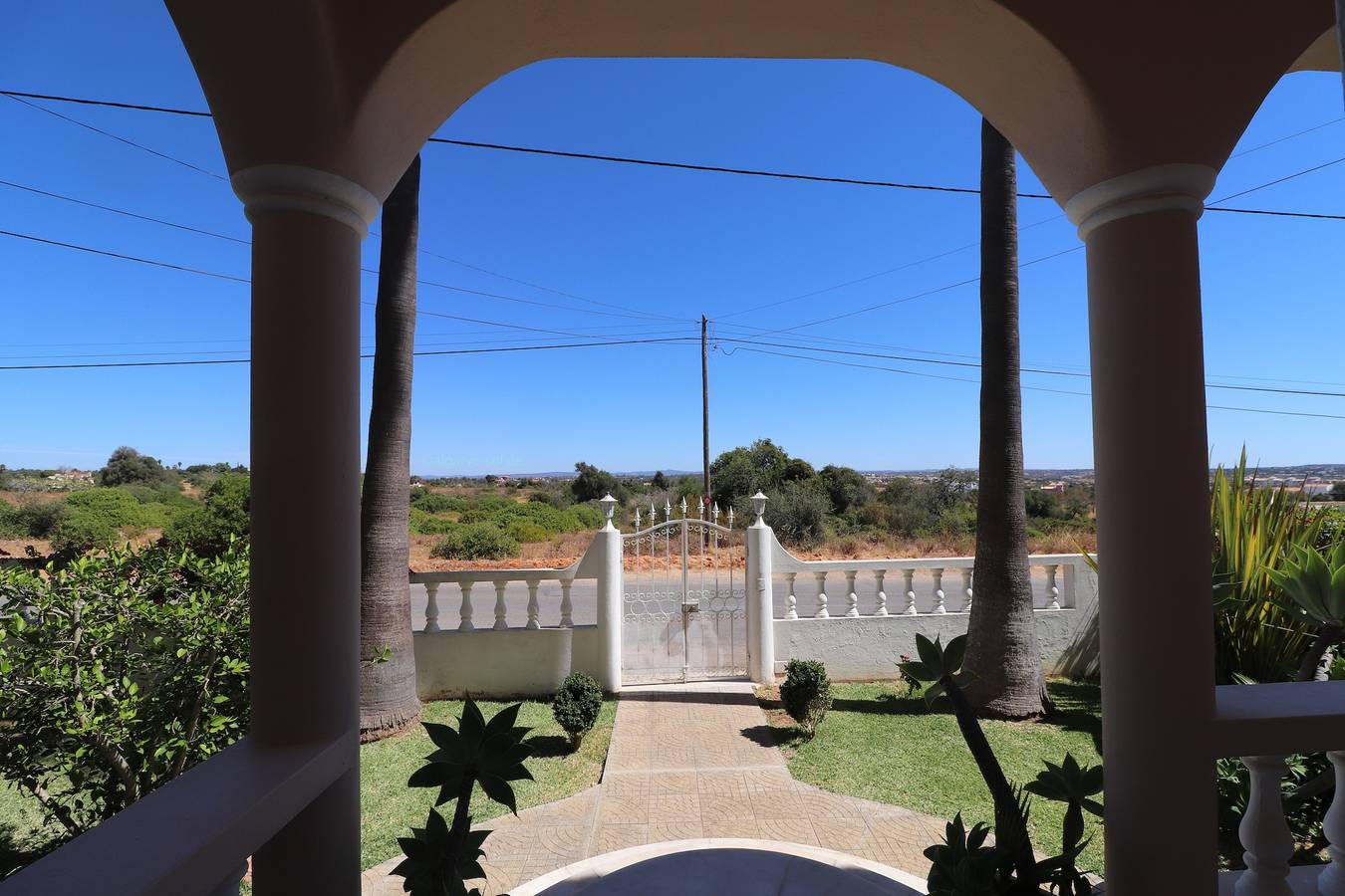 Villa 'Quinta Do Sol' avec vue sur la mer, piscine privée et Wi-Fi in Armação de Pera, District de Faro