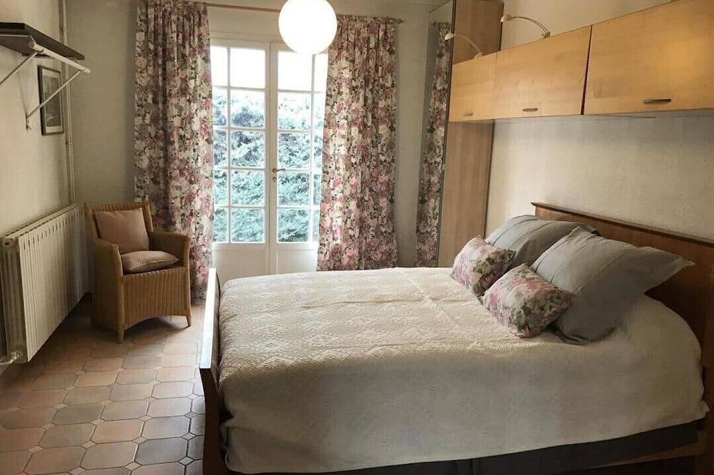 Gîte \"villa L'astrée in Nans-les-Pins, Región Brignoles