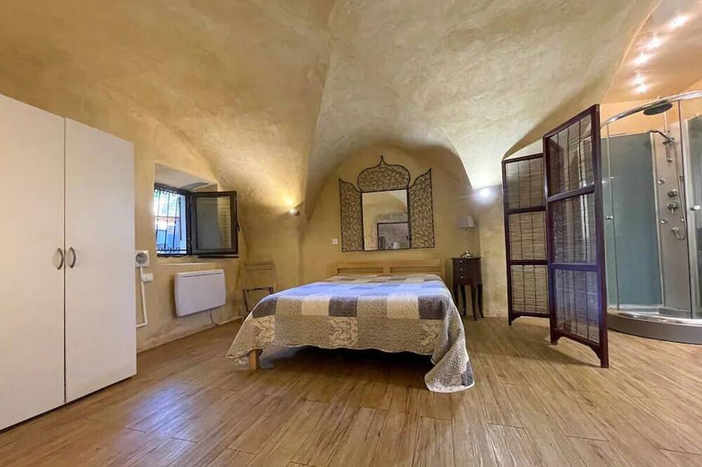 Apartamento entero, Gîte Les Voûtes - A haven of peace in a jewel of Provence in La Garde-Adhémar, Región de Nyons