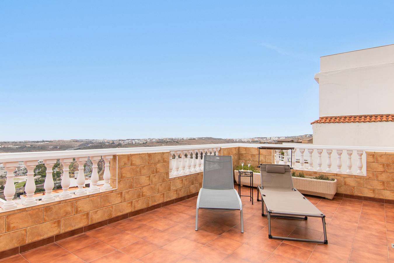 Appartement entier, Maison de vacances 'El Atico' avec vue sur la mer, terrasse privée et Wi-Fi in Isla Perdida, Las Palmas de Gran Canaria