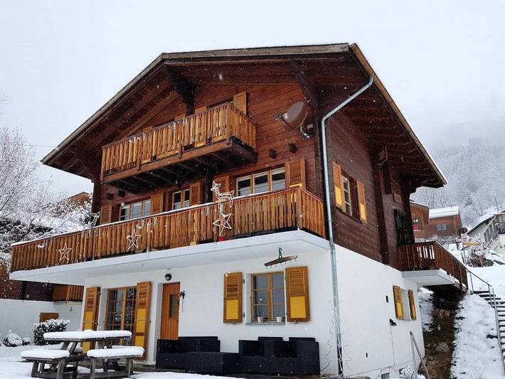 Ferienhaus für 4 Personen, mit Terrasse und Garten sowie Ausblick in der Aletsch Arena