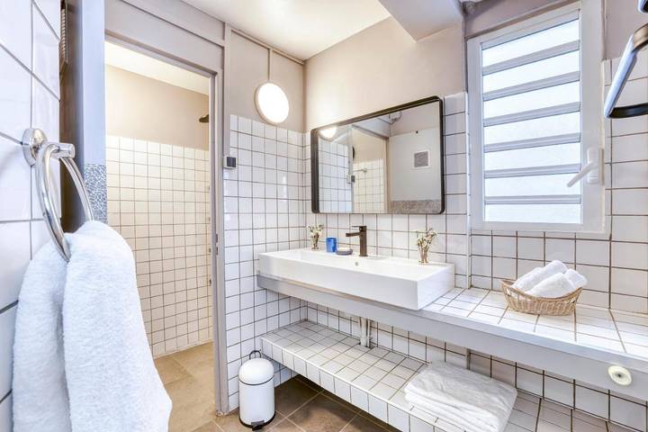 Location de vacances pour 5 personnes, avec vue et terrasse dans Port de Saint-Gilles les Bains - 4