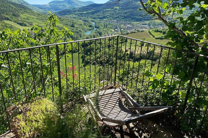 Gîte pour 4 personnes dans Chateau De Peyrelade