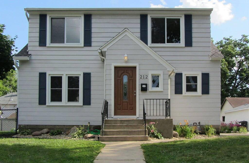 Single Level Living with Comfortable Recliners in Rochester (MN), Olmsted County