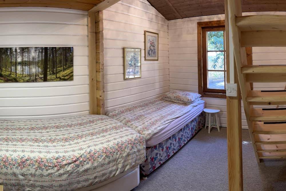 Karelia - Luxury Finnish Log Cabin w/Hot-tub in St. Leonards and St. Ives, Dorset