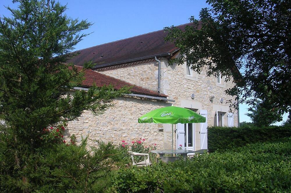 Genets 1, Your family gite in the heart of Les Genëts for 4 people in Thenon, Périgord Noir