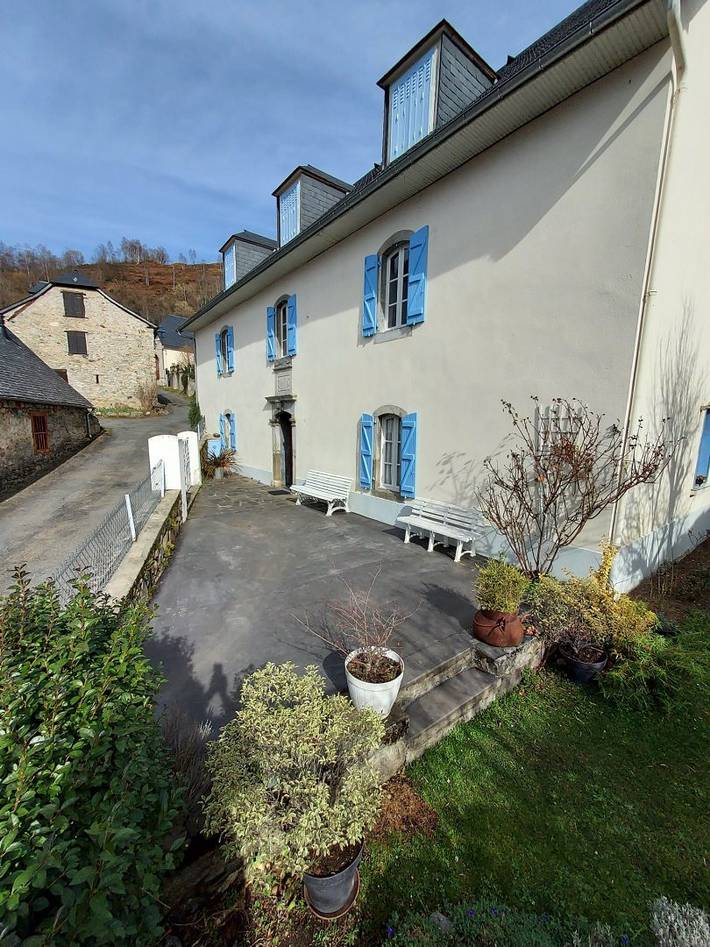 Gîte pour 12 personnes, avec terrasse et jardin dans Val d'Azun - 2