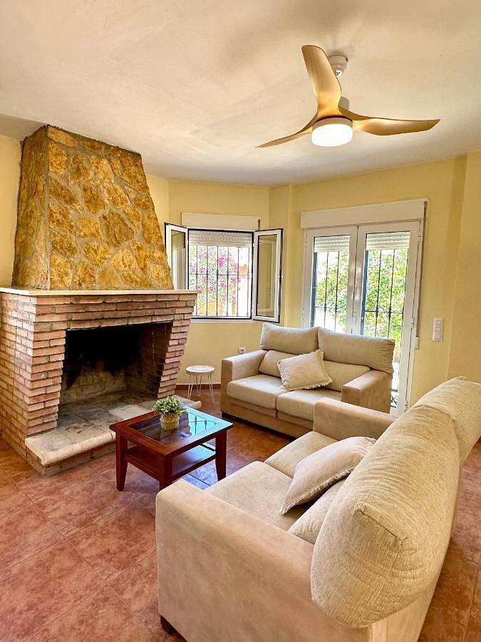 Casa de vacaciones para 10 personas, con jardín además de piscina y vistas en Provincia de Almería