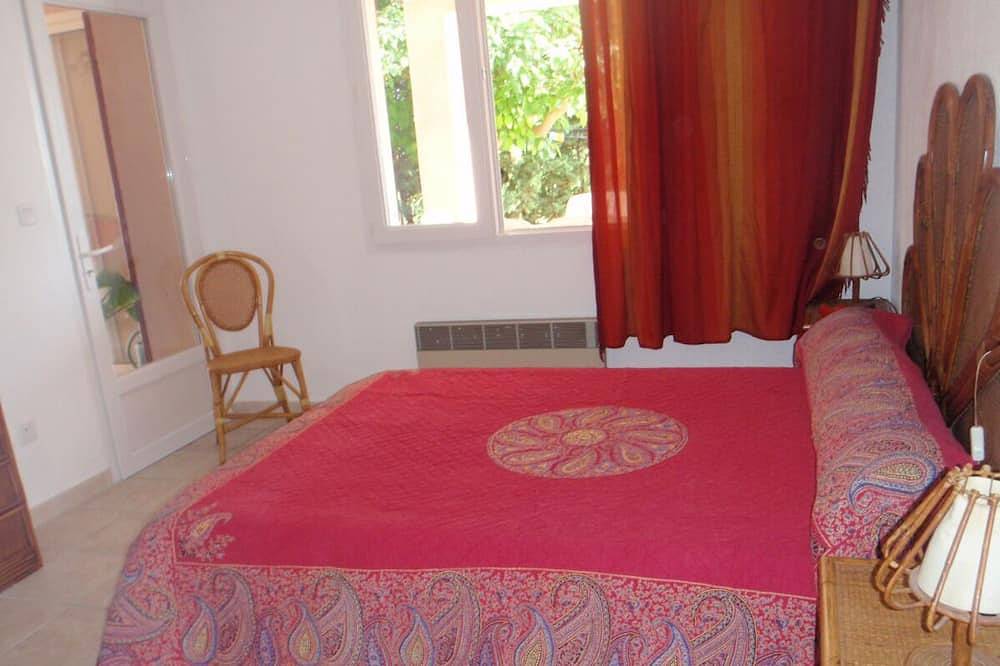 Au Calme la Maison Anaïs in La Verdière, Brignoles Region