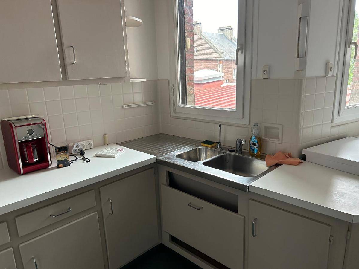 Appartement entier, Three-Bedroom Apartment in Aumale, Région de Dieppe