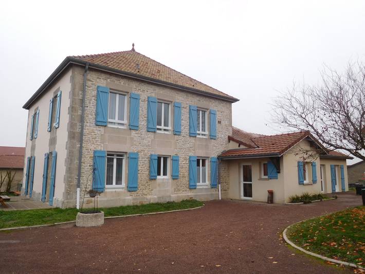 Gîte pour 12 personnes, avec Terrasse et Jardin