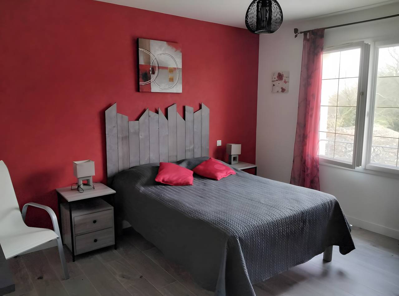 Chambre d’hôtes « Chambre Vermeil » avec Wi-Fi in Saint-Laurent-de-la-Prée, Région de Rochefort