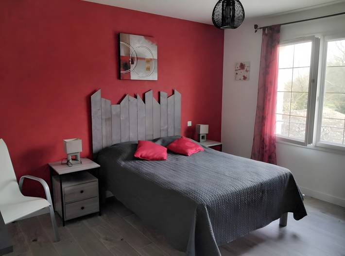 Chambre d’hôtes « Chambre Vermeil » avec Wi-Fi in Saint-Laurent-de-la-Prée, Région de Rochefort