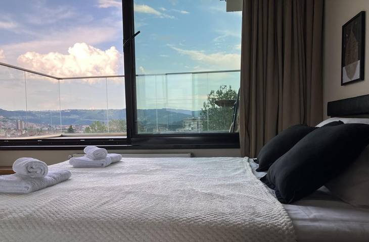 Gîte pour 4 personnes, avec terrasse et vue dans Veliko Tarnovo