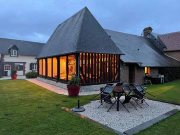 Gîte pour 6 personnes, avec jardin à Beuvron-en-Auge