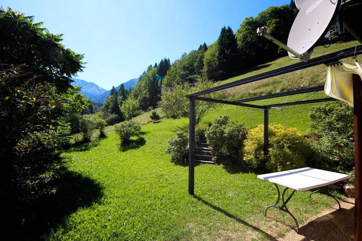 Location de vacances pour 8 personnes, avec terrasse et jardin à Saint-Jean-d'Aulps - 2