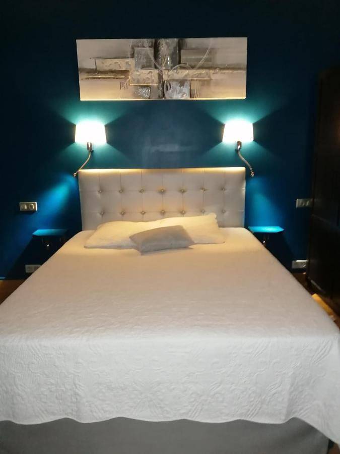Chambre d’hôte pour 2 personnes, avec Terrasse et Jacuzzi ainsi que Jardin et Piscine à Sillans-la-Cascade