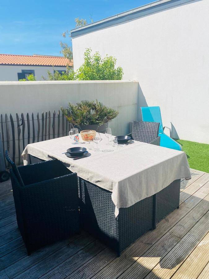 Maison avec jardin, calme proche La Rochelle île de ré in Saint-Xandre, Région de La Rochelle
