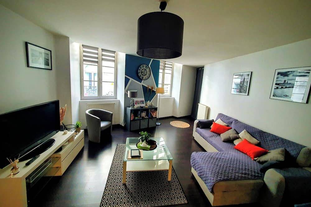 Appartement entier, Appartement proche du gave d'oloron, bienvenue chez Priscillia in Oloron-Sainte-Marie, Béarn