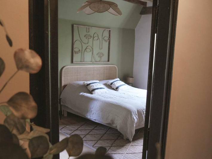 Chambre d’hôte pour 2 personnes, avec terrasse ainsi que jardin et vue à La Celle-sous-Gouzon - 4